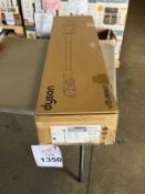 DYSON V15 DETECT VACUUM