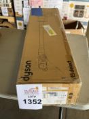 DYSON V15 DETECT VACUUM