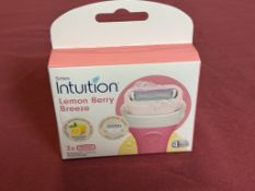 SCHICK INTUITION SKIN MOISTURIZING SOLID