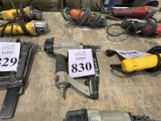 PORTER CABLE PNEUMATIC NAIL/STAPLE GUN