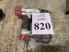 MAX PNEUMATIC NAIL/STAPLE GUN