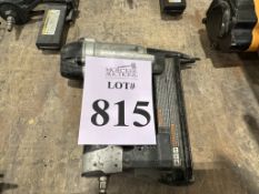 PORTER CABLE PNEUMATIC NAIL/STAPLE GUN