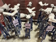 WESTWARD FOLDING V-HEAD PIPE STANDS