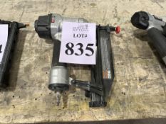 PORTER CABLE PNEUMATIC NAIL/STAPLE GUN