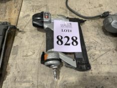 PORTER CABLE PNEUMATIC NAIL/STAPLE GUN