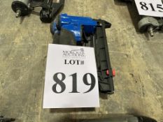 PNEUMATIC NAIL/STAPLE GUNS