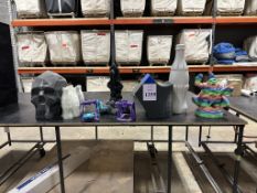 LOT CONSISTING OF: VARIOUS 3D PRINTS