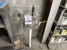 PNEUMATIC PAINT CAN MIXER