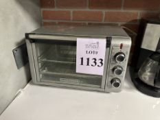 BLACK AND DECKER TOASTER OVEN