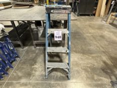 4' FIBERGLASS A-FRAME LADDER