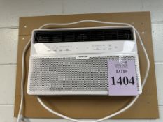 TOSHIBA WINDOW AIR CONDITIONER WITH REMOTE
