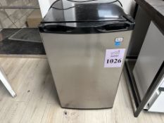 AVANTI COMPACT REFRIGERATOR