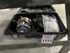 DEWALT ROUTER PLUNGER WITH CASE