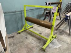 METAL MATERIAL CART ON CASTERS