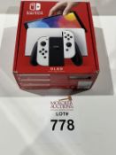 NINTENDO SWITCH OLED SYSTEM