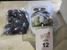 LOT CONSISTING OF ASSORTED EYEGLASS FLIP-UPS