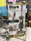SHARK ROTATOR VACUUMS SELF-CLEANING BRUSHROLL