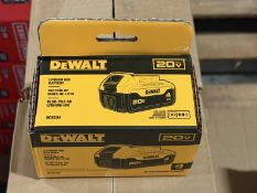 DEWALT DCB204 LITHIUM ION BATTERY 20V MAX (NEW)