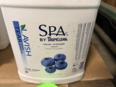LAVISH TROPICLEAN SPA DOG FACIAL CLEANSER & TEAR