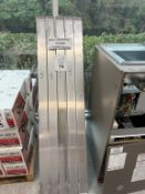 F&L ALUMINUM PARTS: WALL BRACKET STAND