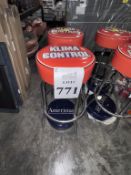 STANDARD BUTTON TOP BARSTOOL