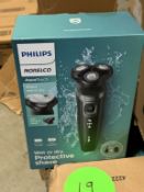 PHILIPS NORELCO AQUATOUCH SHAVER (NEW)