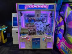 DOUBLE GRAB N WIN (CRANE GAME)