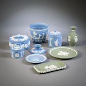 9 PIECES WEDGWOOD PORCELAIN, JASPERWARE