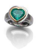 EMERALD RING