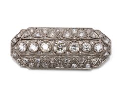 MAGNIFICENT ART DÈCO DIAMOND BROOCH