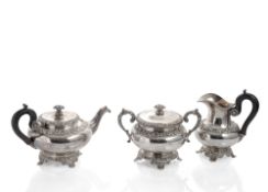 Dreiteiliges Teeservice