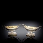 A PAIR OF NEOCLASSICAL PARCIAL GILT SILVER SALT CELLARS