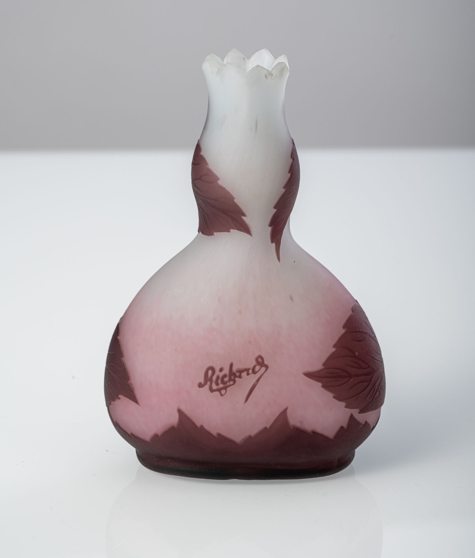 Vase mit Floraldekor - Bild 3 aus 6