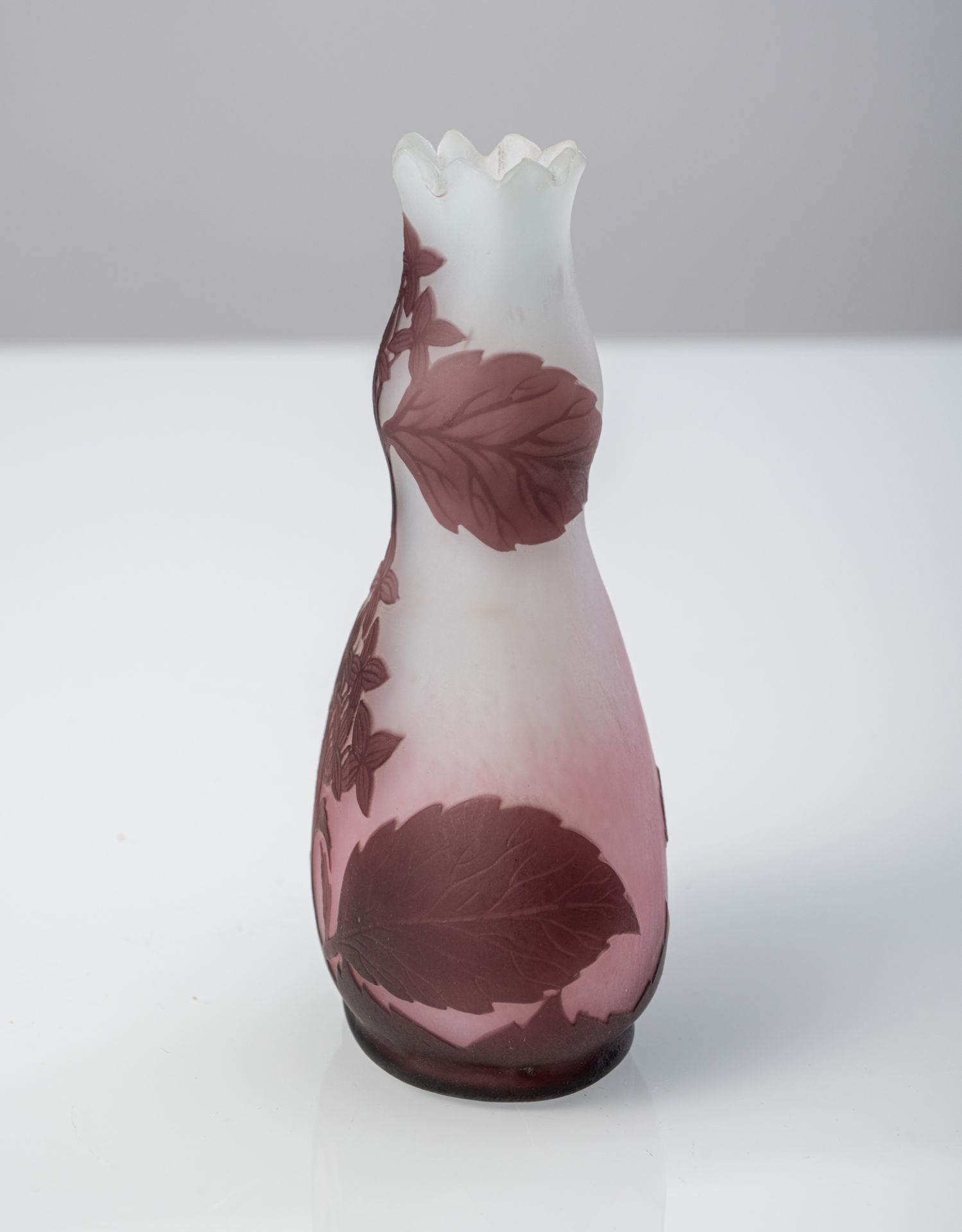 Vase mit Floraldekor - Bild 4 aus 6