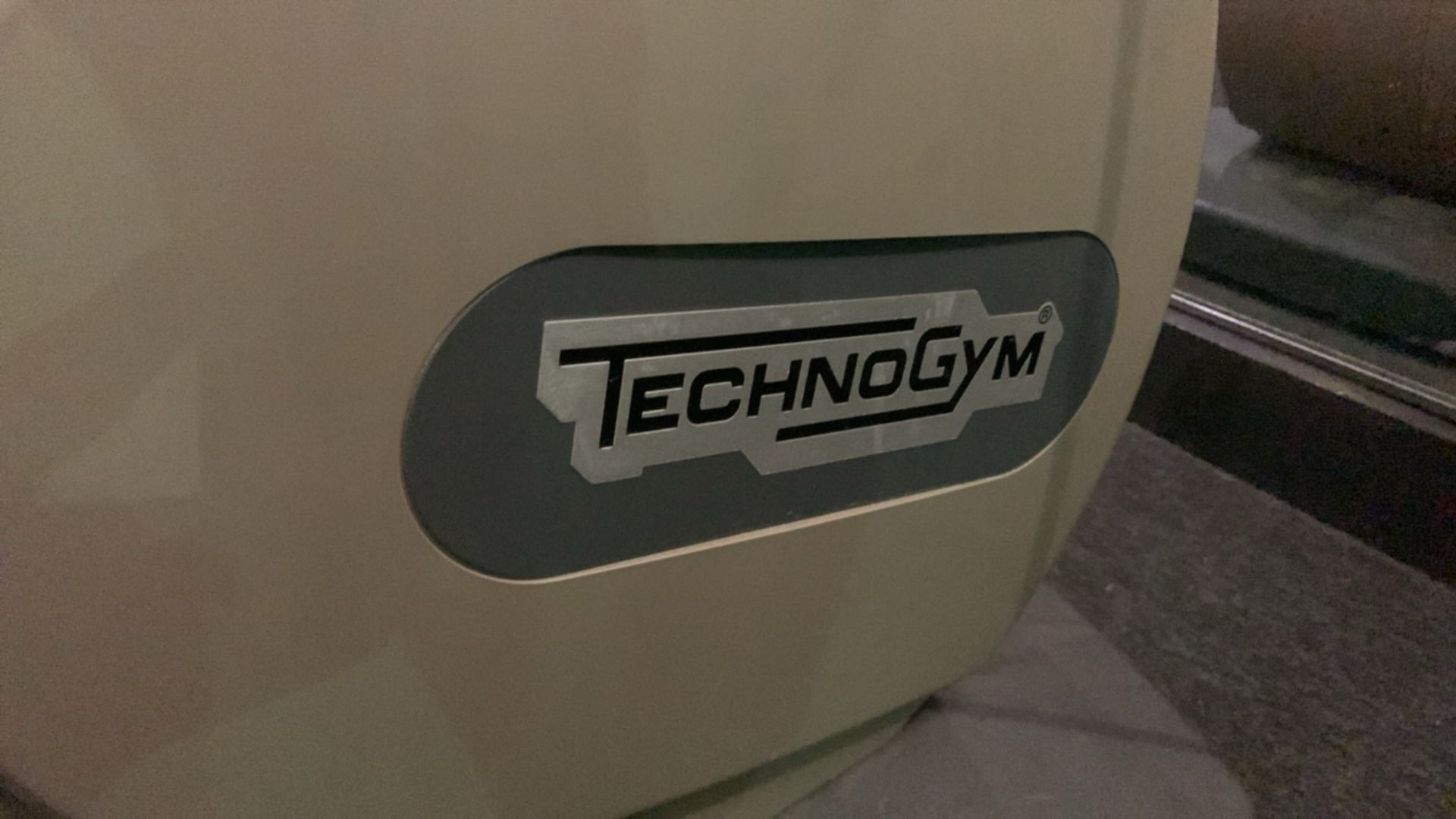 Technogym Excite 700i Synchro Cross Trainer - Image 2 of 8