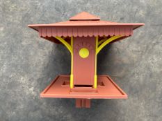 Box Of 16 Deluxe Bird Feeders