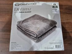 Daewoo Dreamz Heated Throw Blanket