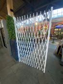 Scissor Gate - No Reserve