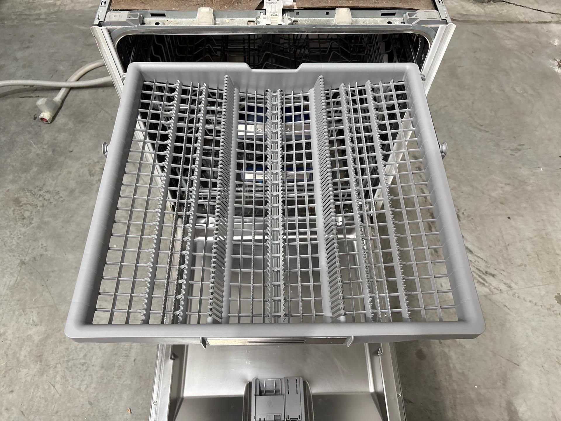 Siemens Dishwasher - Image 5 of 6