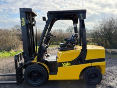 Yale GDP35VX 3.5 Tonne Diesel Forklift year of manufacture 2015 low 4344 Hours full free lift Tri