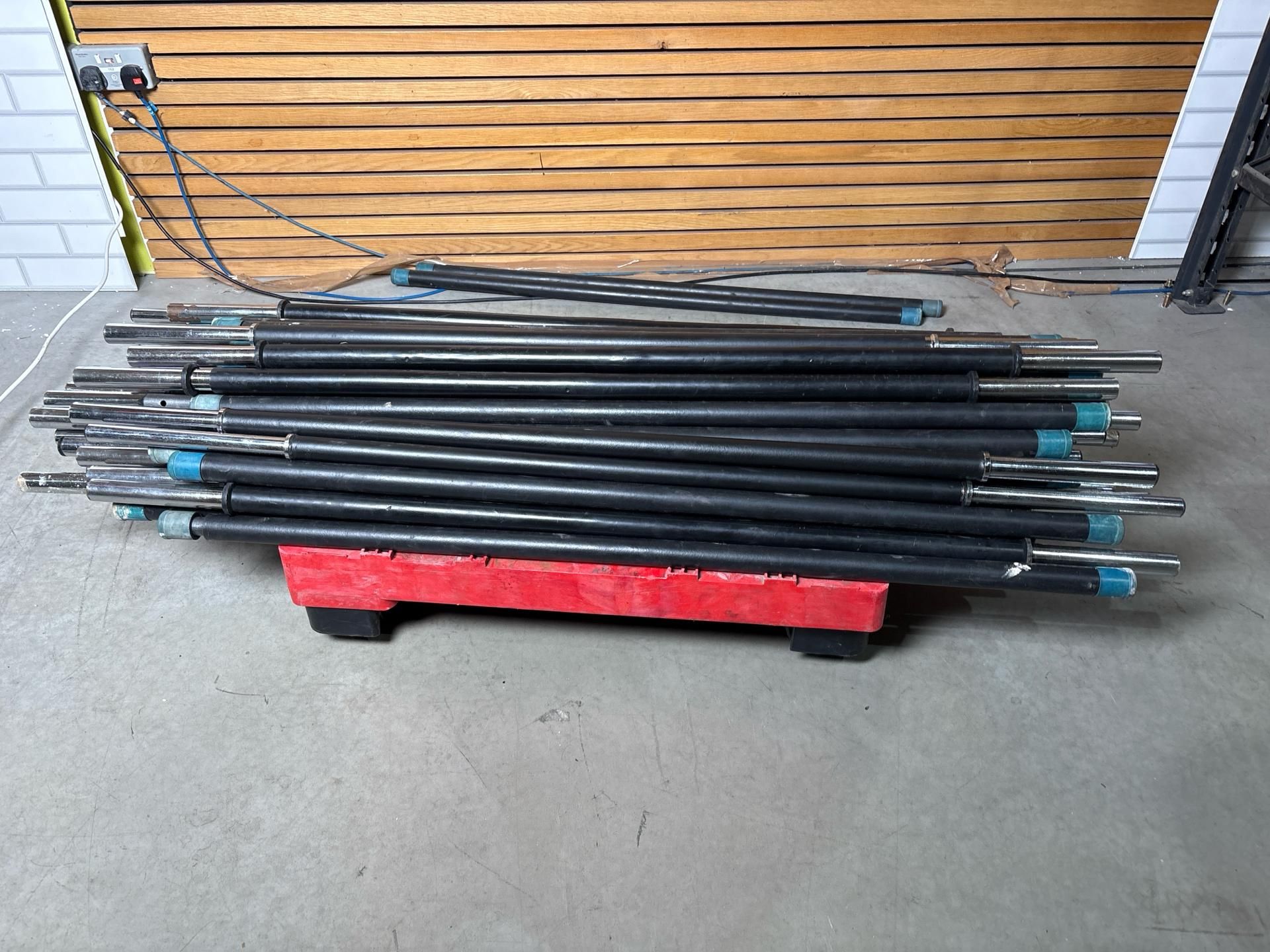 Studio Barbell & Plate Set - No Reserve - Image 5 of 11