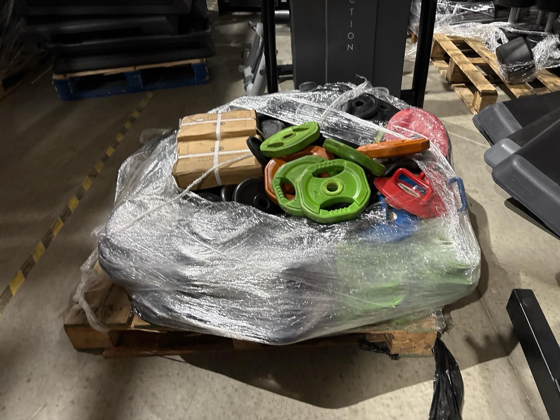 Studio Barbell & Plate Set - No Reserve - Image 10 of 11