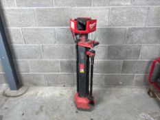 M18 Trueview Stand Area Light Charger M18Hosalc-552B - MA1806061