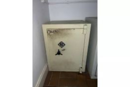 Leigh Safe - NO RESERVE