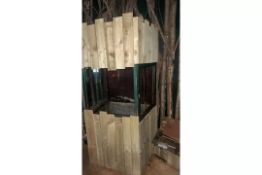 ** NO RESERVE ** Display Animal Enclosure