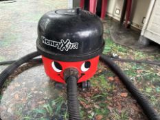 Henry Hoover - No Reserve