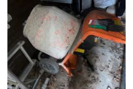 Belle Concrete Mixer M12B - NO RESERVE