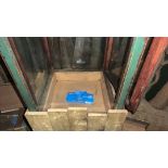 ** NO RESERVE ** Display Animal Enclosure