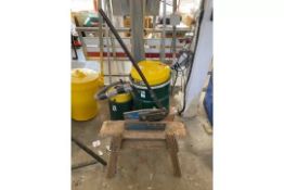 Guillotine/Metal Cutter - NO RESERVE