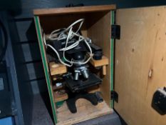 Microscope - No Reserve